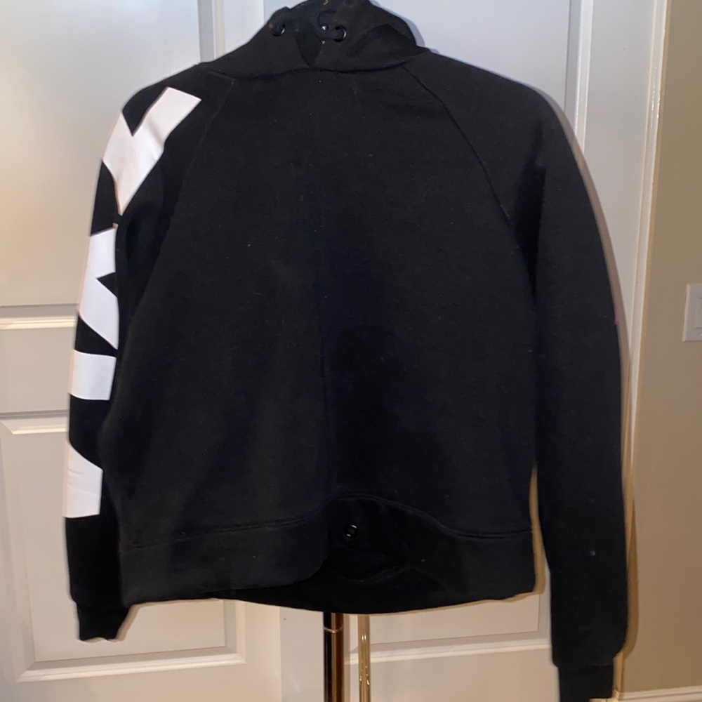 Zyia sweatshirt size L